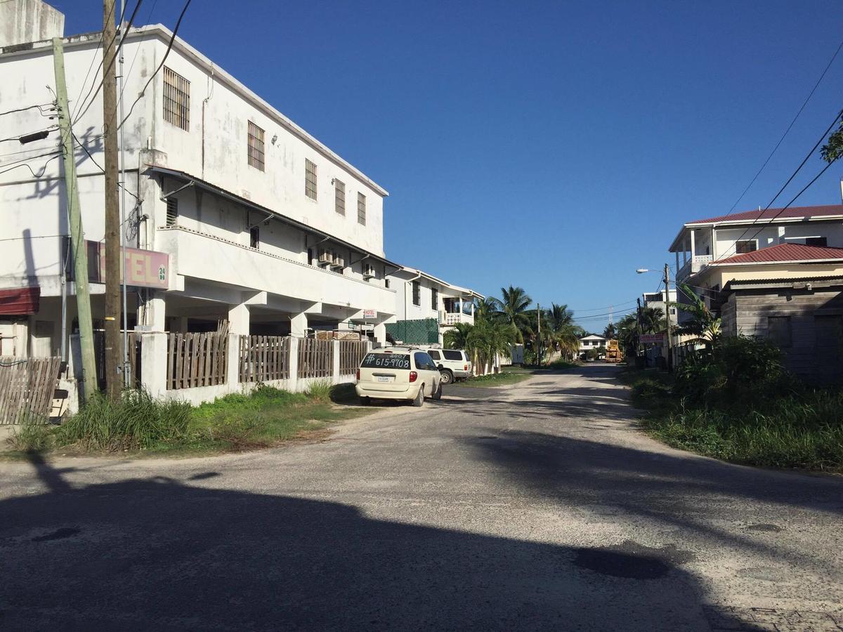 Honey'S Hotel Belize City Dış mekan fotoğraf